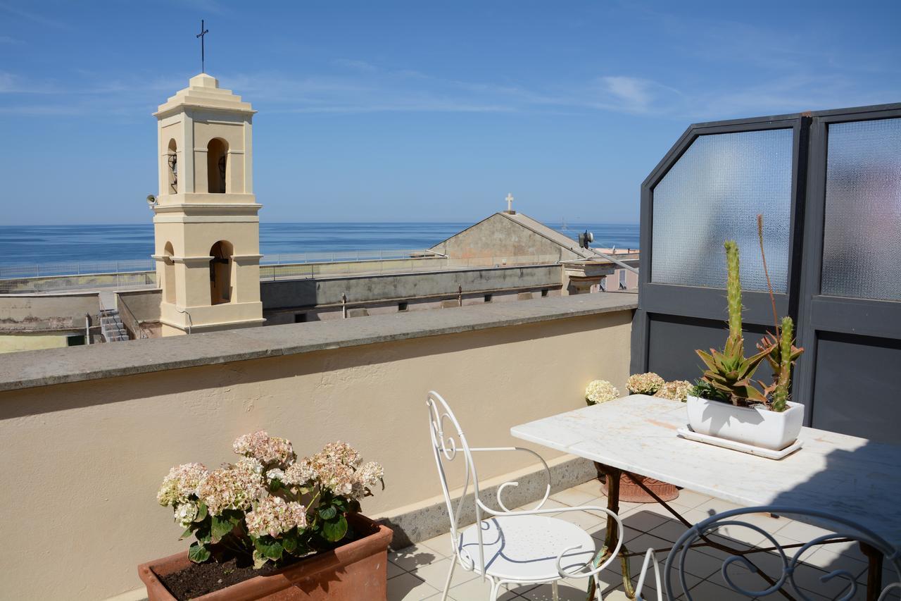 Maison Huguette Civitavecchia Exterior photo